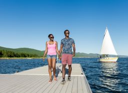 2017_amoureux sur le quai (exp juin 2022)_RogerSt-Laurent