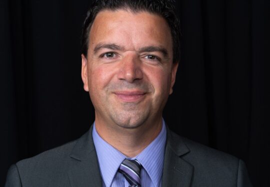  Gino Thorne_president